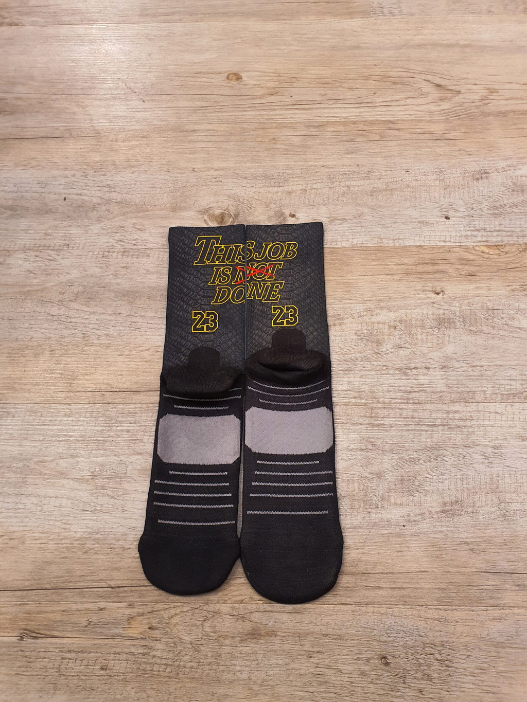 Calzini Ufficiali "Scrimmage" - This job is done, Lakers Champions 2020 (black)