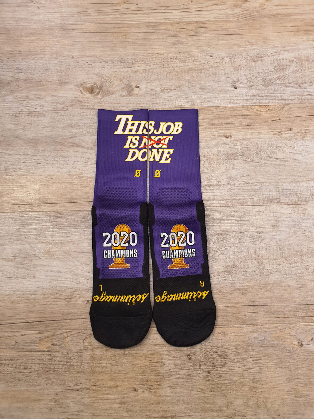 Calzini Ufficiali "Scrimmage" - This job is done, Lakers Champions 2020 (purple)