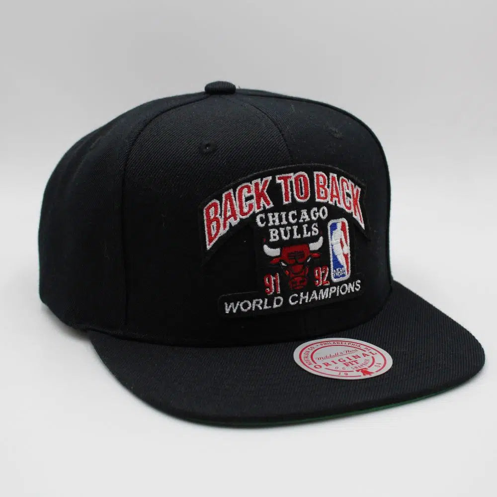 NBA FINALS  - Cappellino Ufficiale Chicago Bulls , Mitchell and Ness